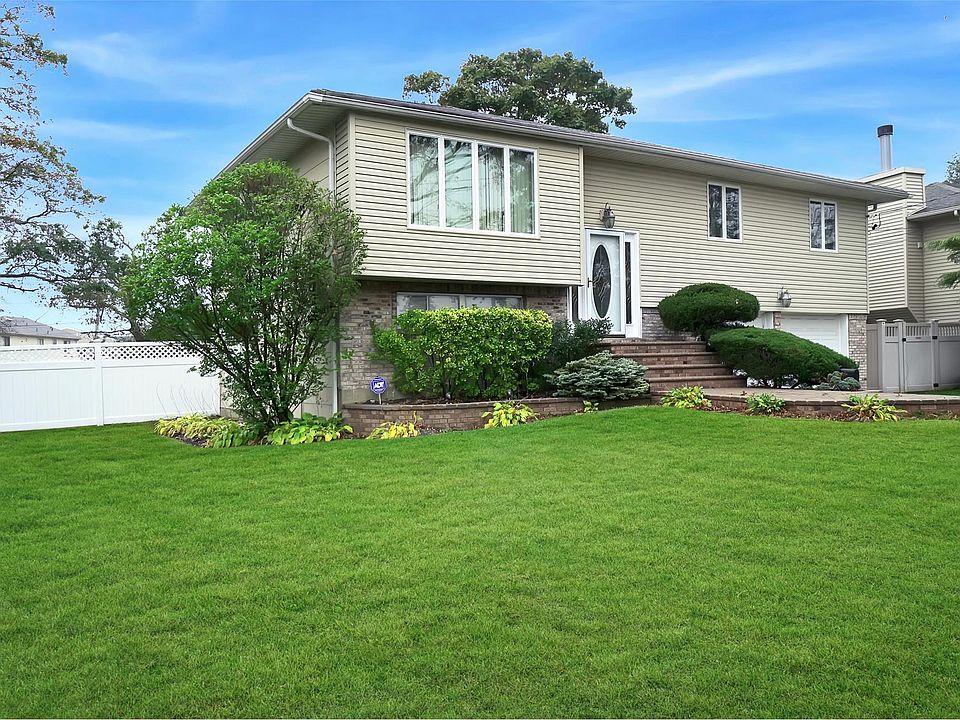 1st image of 2600 Aron Dr S