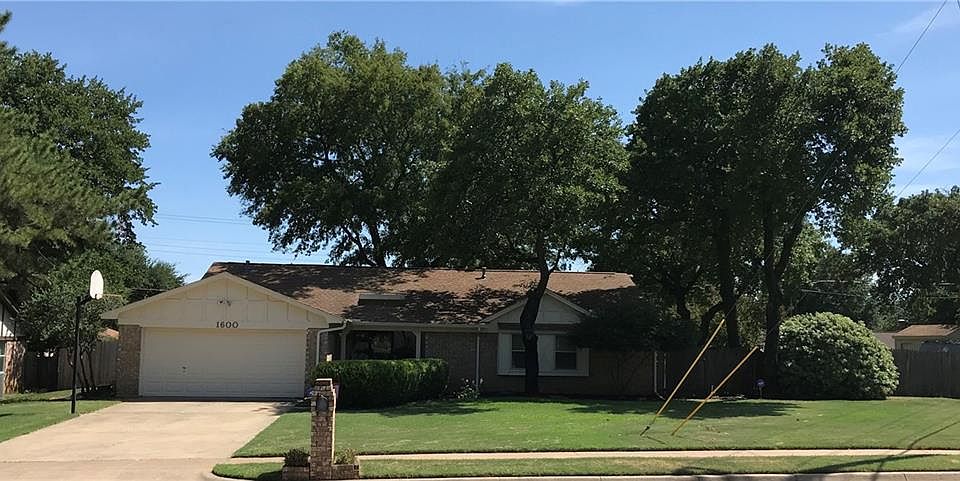 1st image of 1600 Brookhaven Cir
