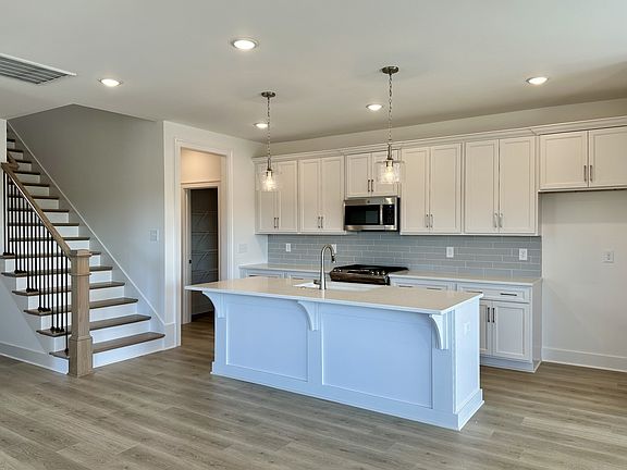 3rd image of 664 Whitetail Ct Lot 238