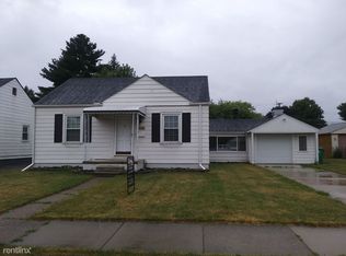 24345 Grove Ave, Eastpointe, MI 48021