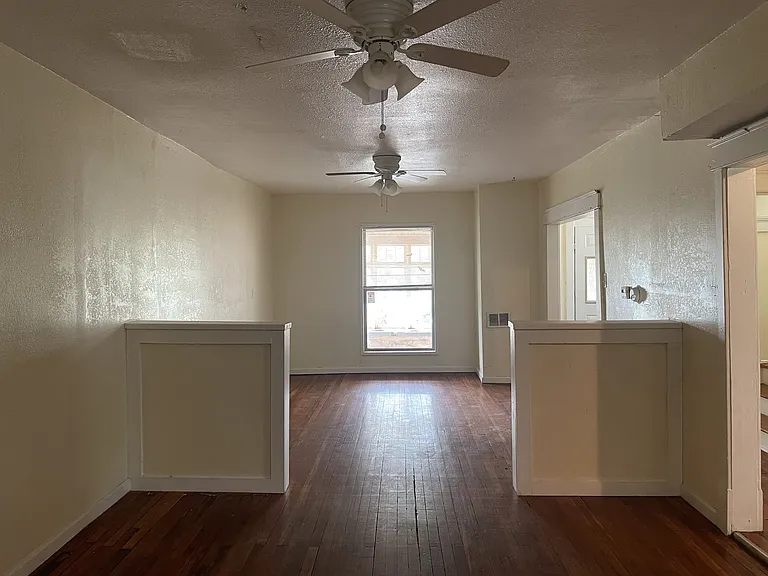 4415 Forest Ave — Photo 8