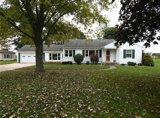 27 Broadview Ave, Luckey, OH 43443