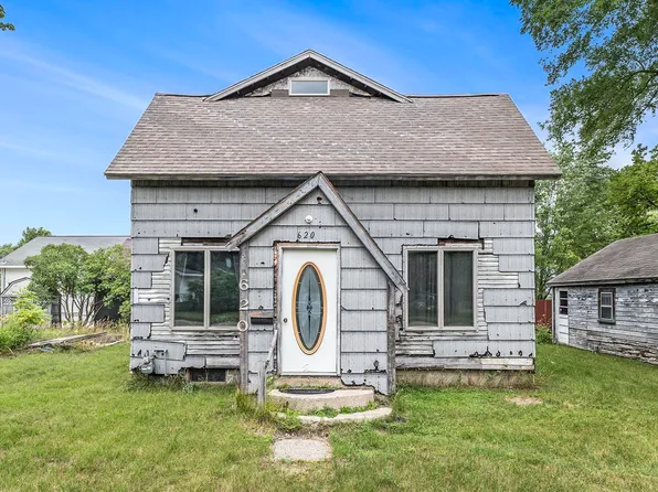 620 Arthur St, Cadillac, MI 49601