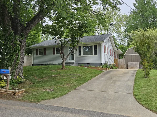 3 Melody Ln, Asheville, NC 28803