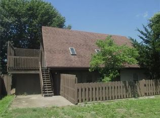 117 N 44th St #A, Belleville, IL 62226