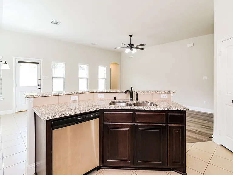 334 Highmeadow Rd — Photo 8