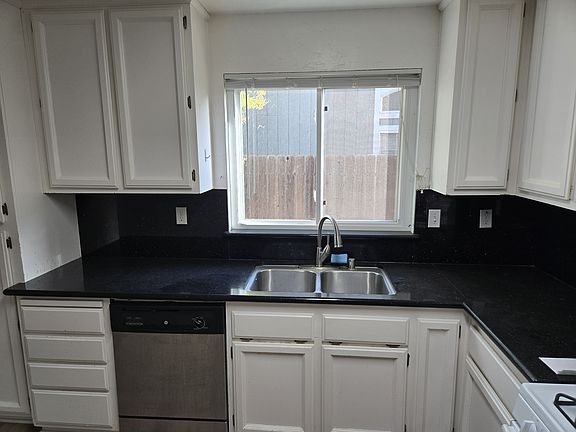 2nd image of 8030 Fairlands Way
