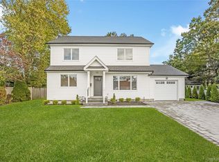 985 Douglas Ave, Wantagh, NY 11793