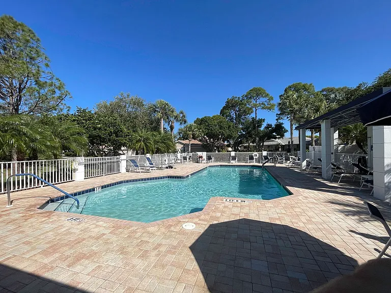 910 Bramley Ct #6 — Photo 45