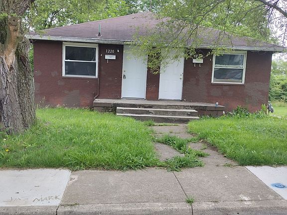 2nd image of 1220 McArthur Ave #1220