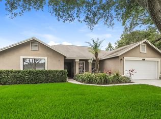 1916 Elk Spring Dr, Brandon, FL 33511