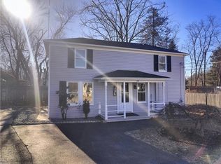 19 Eddy St, Cranston, RI 02920