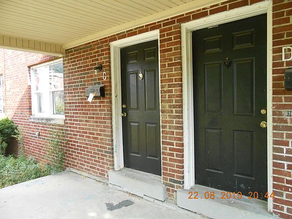 3rd image of 842 Regina Ct