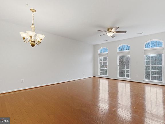 3rd image of 4477 Beacon Grove Cir #B