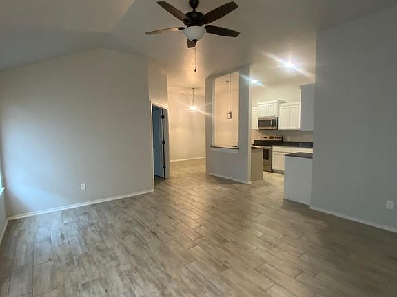 4th image of 813 Coles Creek Ln
