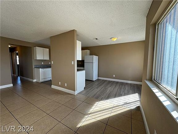 2nd image of 2329 Exeter Dr APT A
