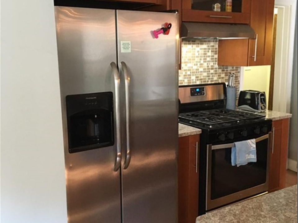 1st image of 79 Lyman Ave