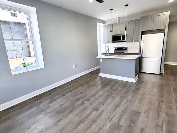 2nd image of 1430 W Loudon St #1