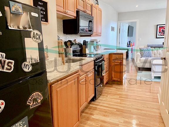 3rd image of 44A Joy St APT 8