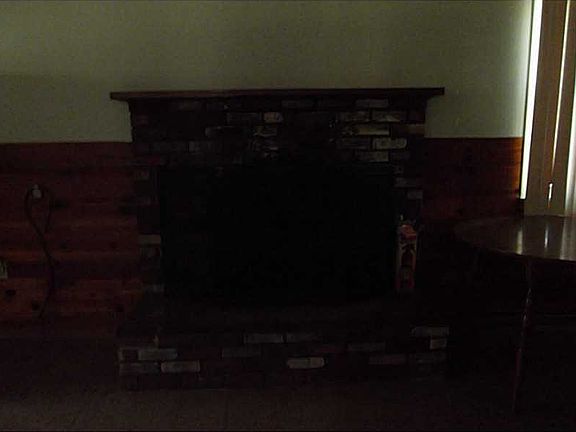4th image of 260 Leonard Ln