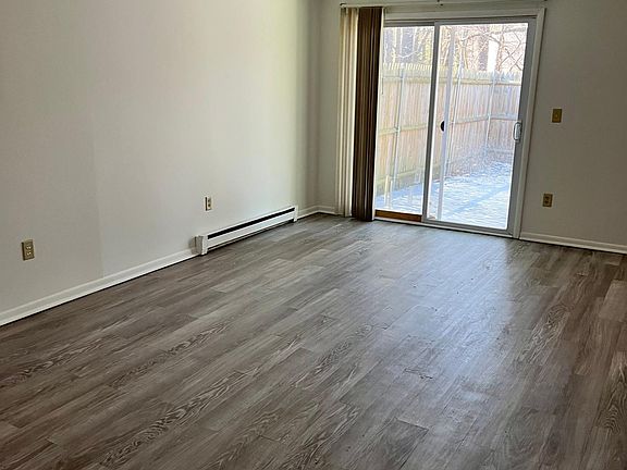 5th image of 169 Tallow Wood Dr