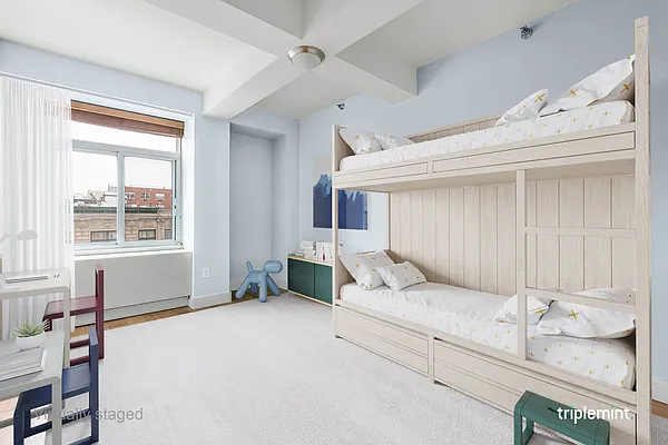 Sold by Triplemint | media 4