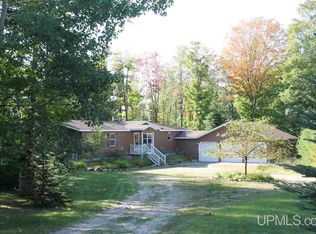 W15644 Sandtown Rd, Curtis, MI 49820