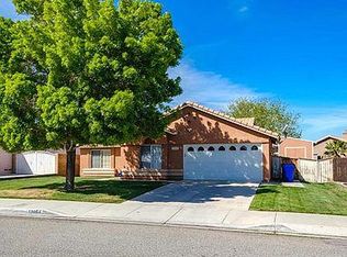 13064 Snowview Rd, Victorville, CA 92392