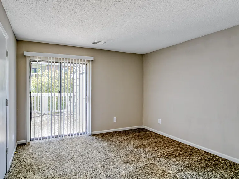 Ellevate North Charleston — Photo 12