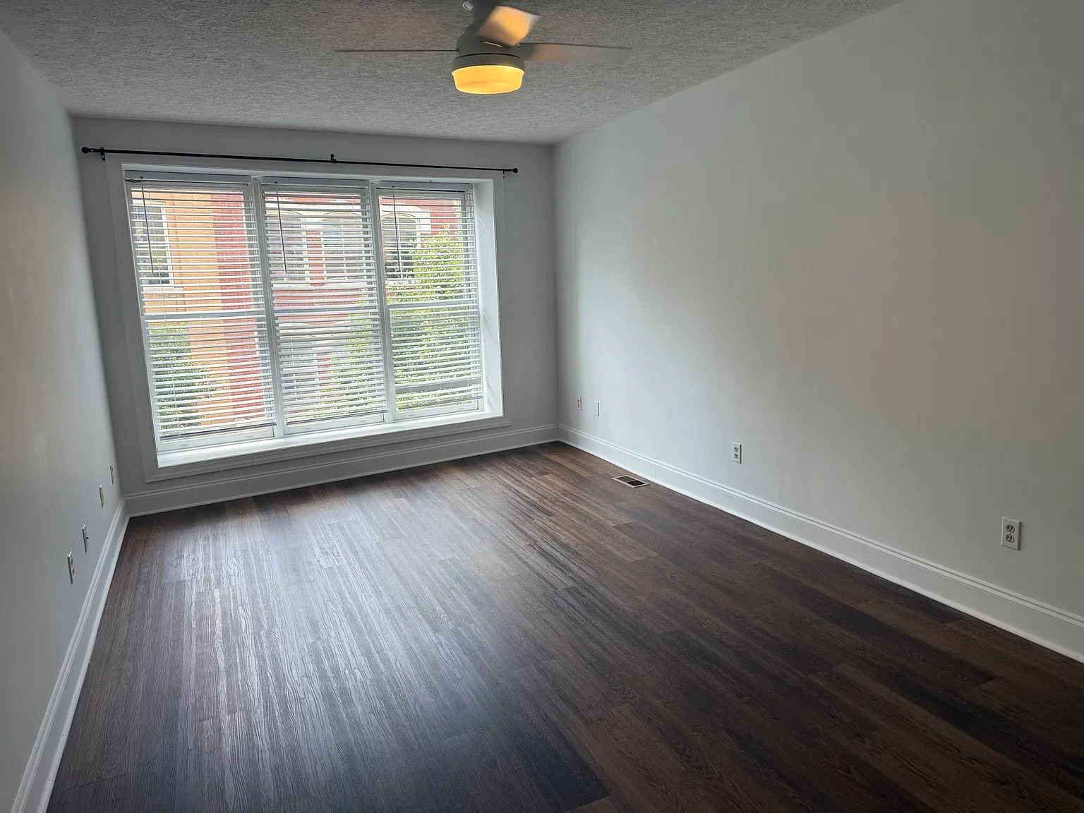 2 bed, 1700 sqft, $1,650 — Photo 2