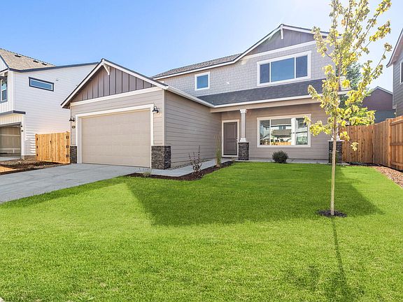 2nd image of 61648 SE Evie Dr SE Lot 19