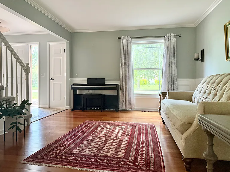 24299 Lynwood Dr — Photo 15