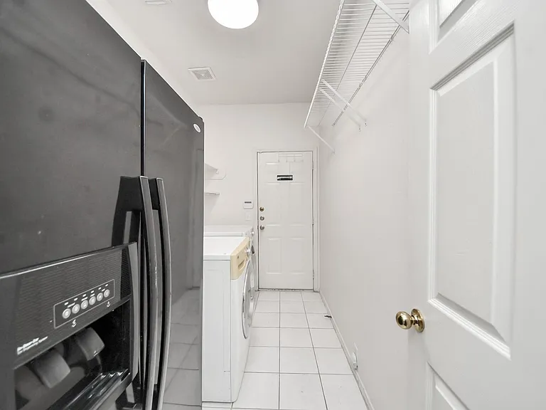 20510 Pioneer Bend Ct — Photo 18