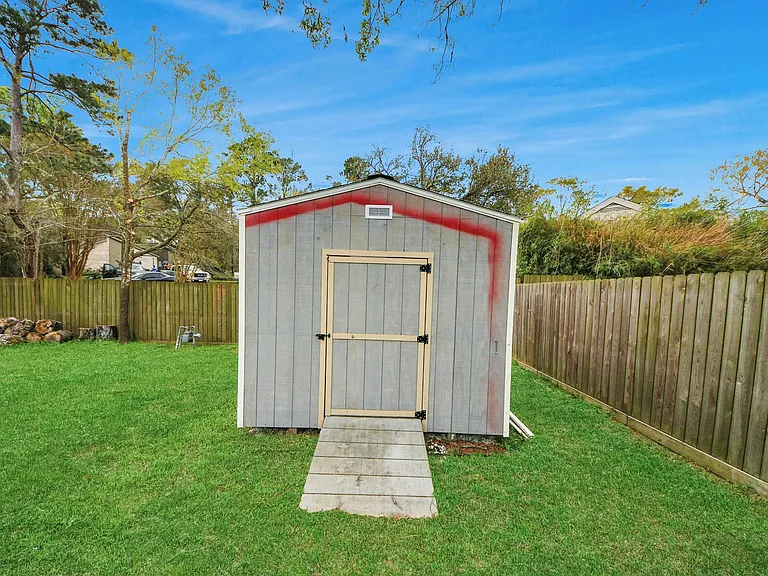 2806 Oak Dr — Photo 36