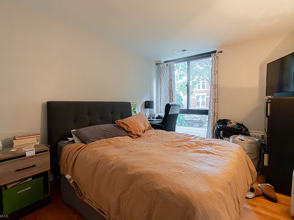 5th image of 2201 N Cleveland Ave