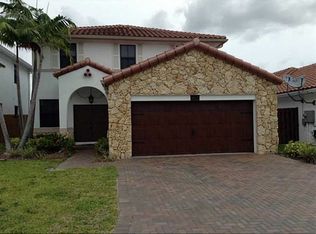 9851 NW 10th Ter, Miami, FL 33172