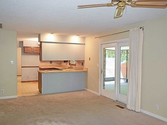 5th image of 2510 Caren Dr