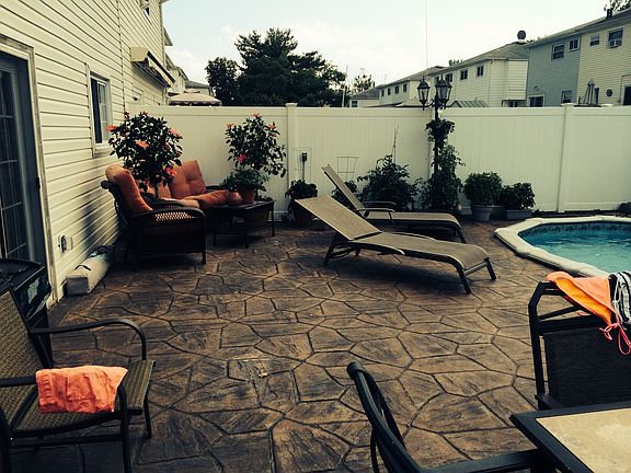 2nd image of 438 Elverton Ave