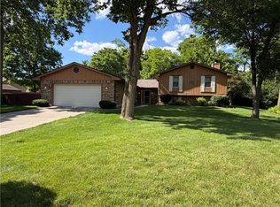 2709 Pine Valley Ct, Dayton, OH 45414