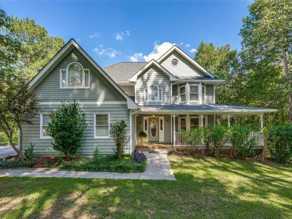 558 Auburn Rd, Auburn, GA 30011