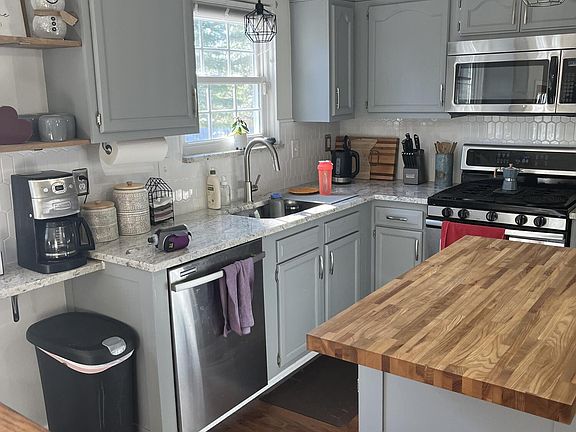 5th image of 5399 Thornburg Ct