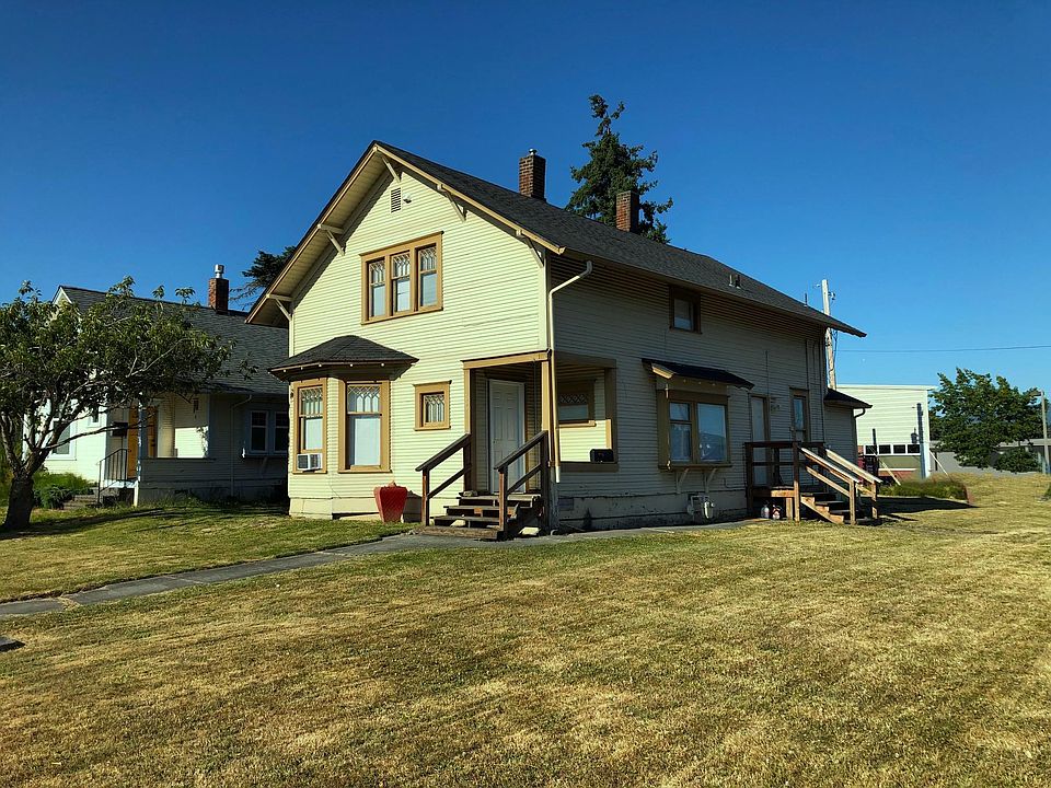 1st image of 2000 Iron St