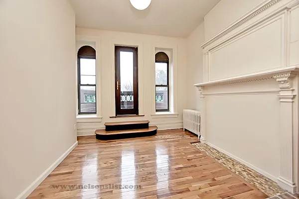 Rented by Nelson Aybar, LREB | media 2