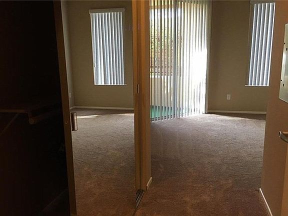 4th image of 1303 Cabrillo Ave