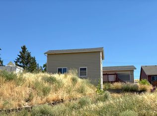 2318 E 13th St, The Dalles, OR 97058