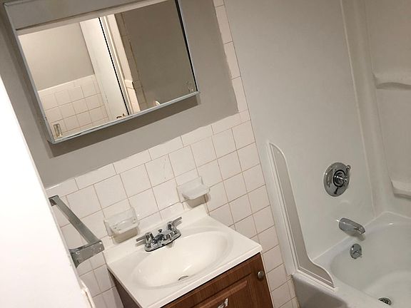 5th image of 40 Cumberland Dr #3F
