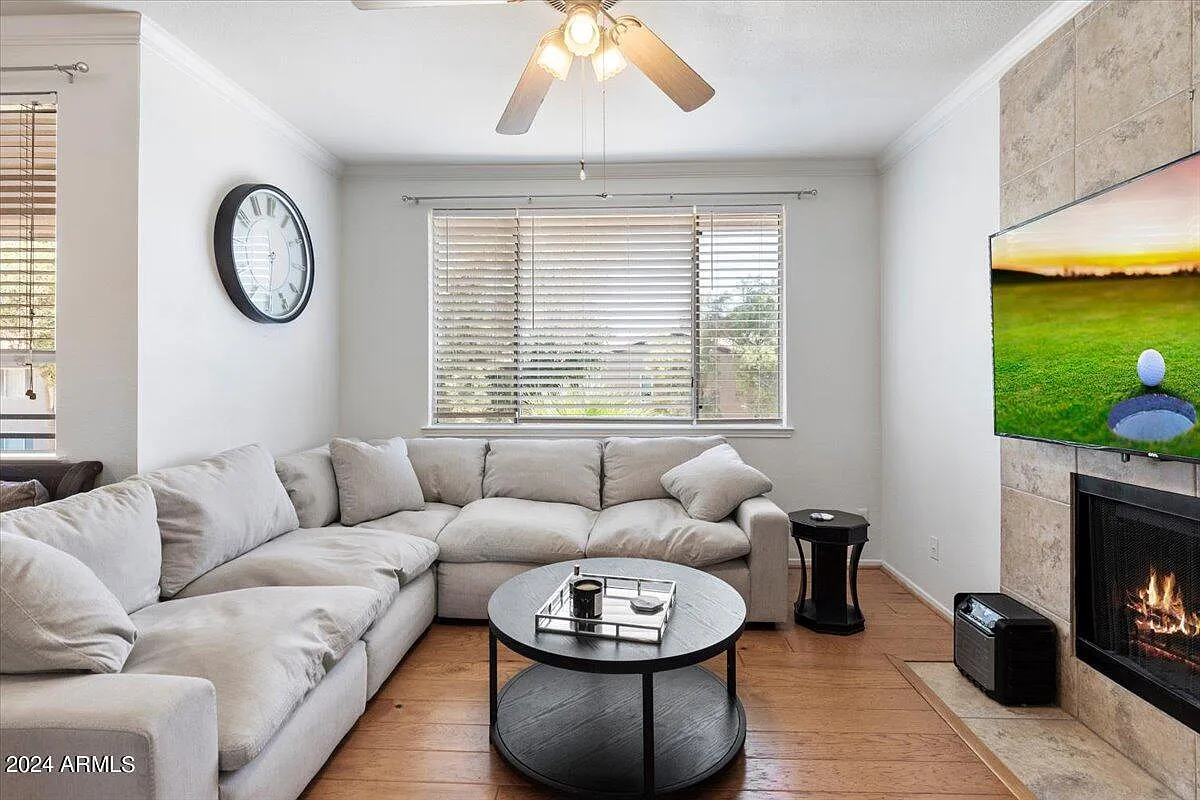 2 bed, 2.0 bath, 972 sqft, $1,850 — Photo 4
