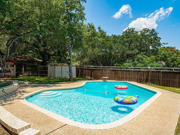 5th image of 606 Cordoba Dr