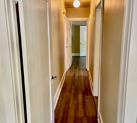 4th image of 2031 I St APT 8