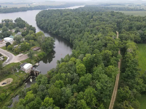 N369 297th St, Eau Galle, WI 54737